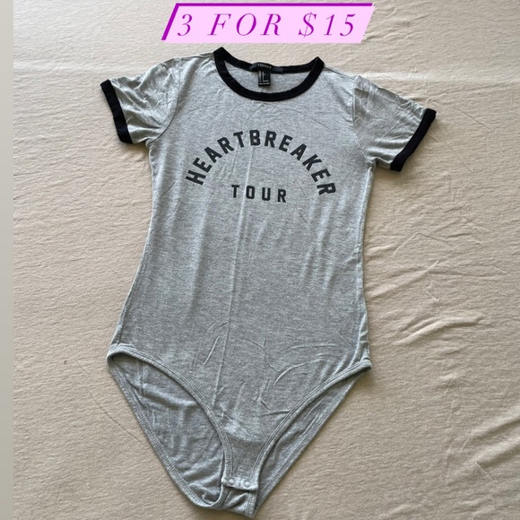 Forever 21 Tops - 🟣(Bundle 3 for $15) Forever 21 Heartbreaker Tour Bodysuit, Small